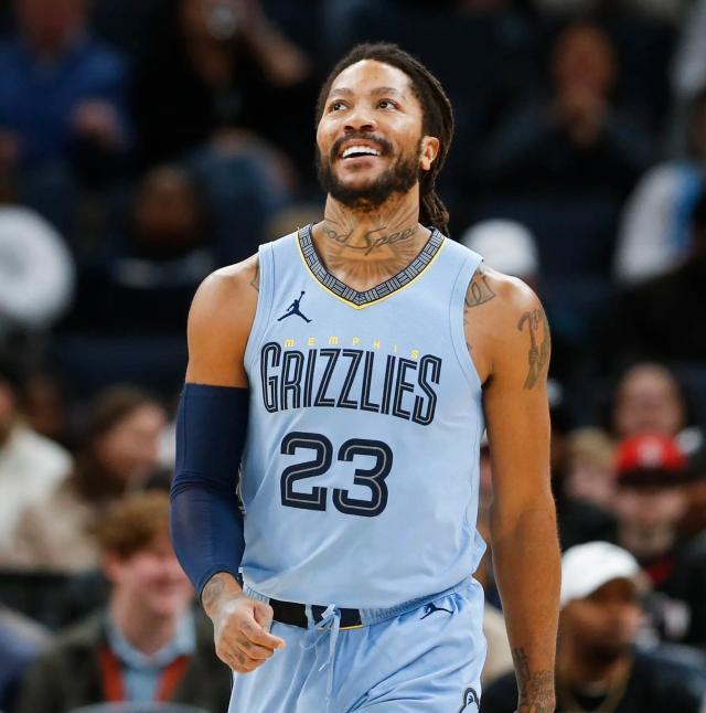 1727143490031064109.jpg 澳门百家乐-灰熊裁掉罗斯 35岁老将来到退役边缘?