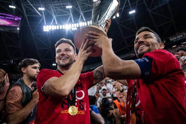 澳门百家乐登录入口-玄学的尽头是塞维！欧联七冠王，马拉多纳再次显灵